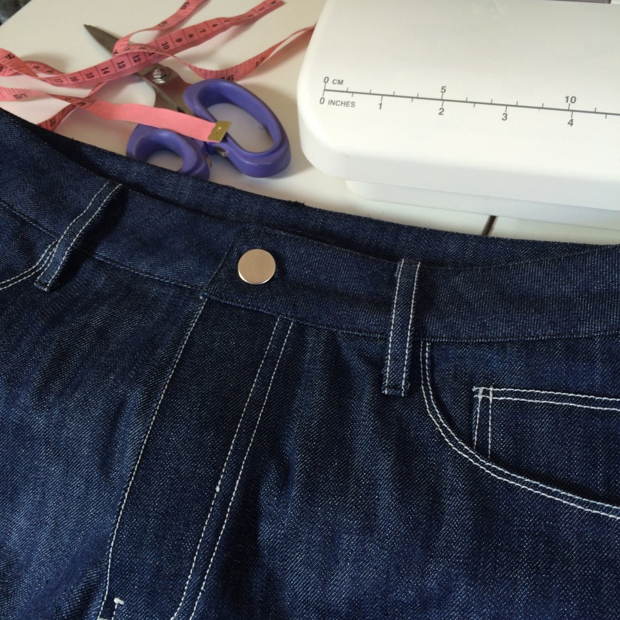 Making Jeans buttons